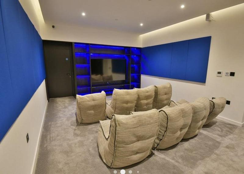 Apartamento Terrace Retreat-cinema & Free Parking